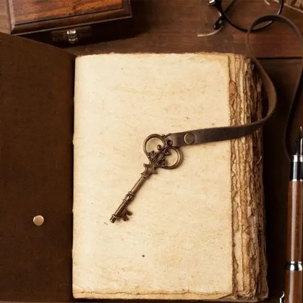 Dark_Brown_Buffalo_Leather_Deckle_Edge_Key_Lock_Journal_200_Pages