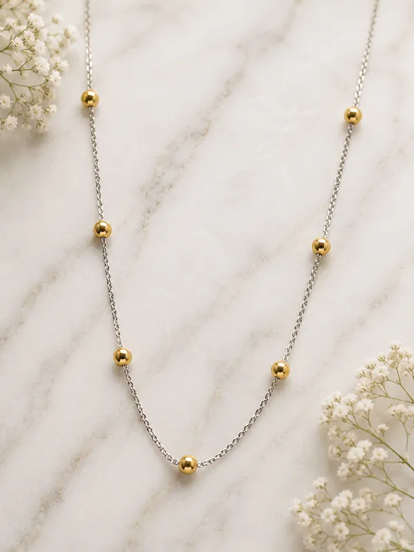Gold_Black_Beaded_Mangalsutra_Chain_Necklace_For_Women