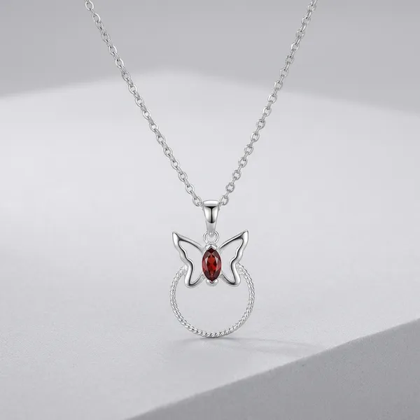 Silver_Butterfly_Pendant_Necklace_For_Women