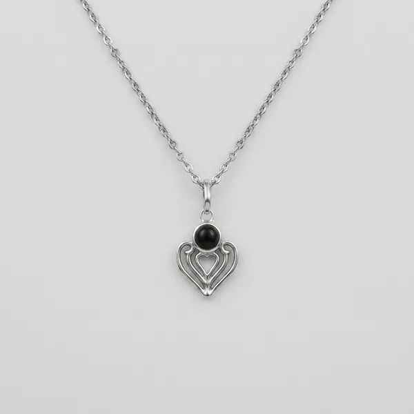 Silver_Metal_Heart_Pendant_Chain_Necklace_For_Women