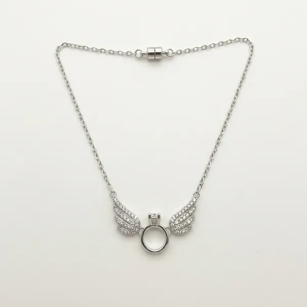Silver-Tone_Wing_Pendant_Necklace_For_Women