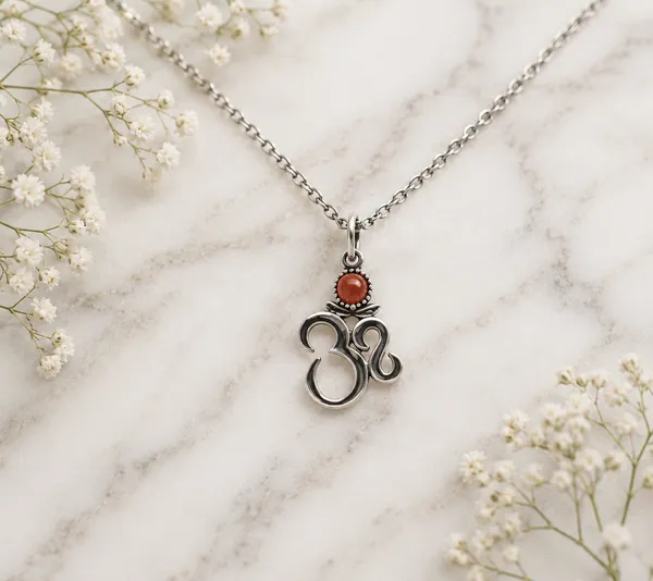 Silver_Metal_Om_Motif_Pendant_Chain_Necklace_For_Women