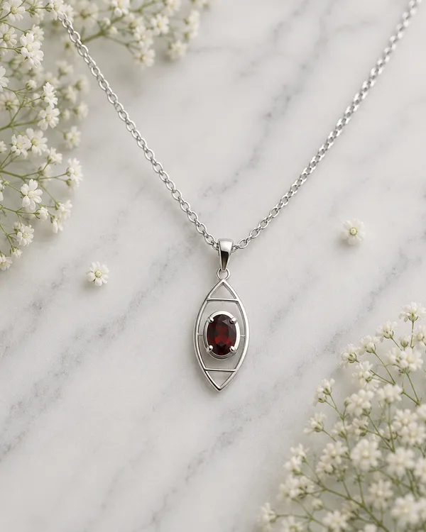 Silver_Leaf_Chain_Pendant_Necklace_For_Women