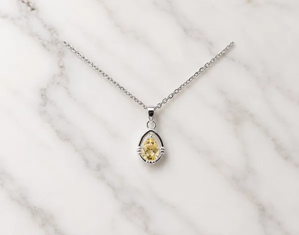 Silver_Yellow_Teardrop_Pendant_Chain_Necklace_For_Women
