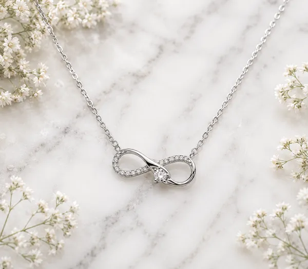 Silver_Metal_Infinity_Pendant_Chain_Necklace_For_Women