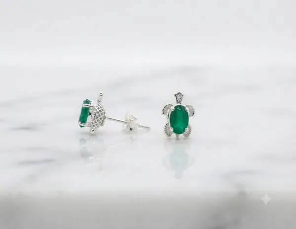 Green_Silver_Oval_Stone_Stud_Earrings_For_Women