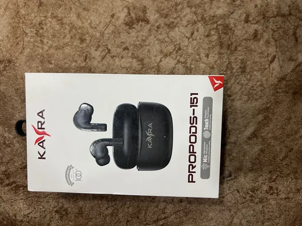 Black_Propods_And_151_Wireless_Earbuds_With_Charging_Case