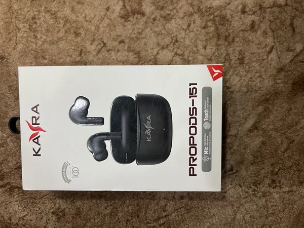 Black_Propods_And_151_Wireless_Earbuds_With_Charging_Case