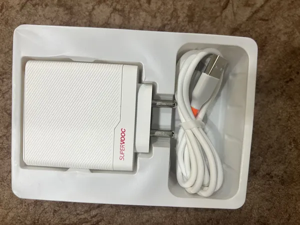 White_Super_Vooc_Fast_Wall_Charger_With_Usb_Cable