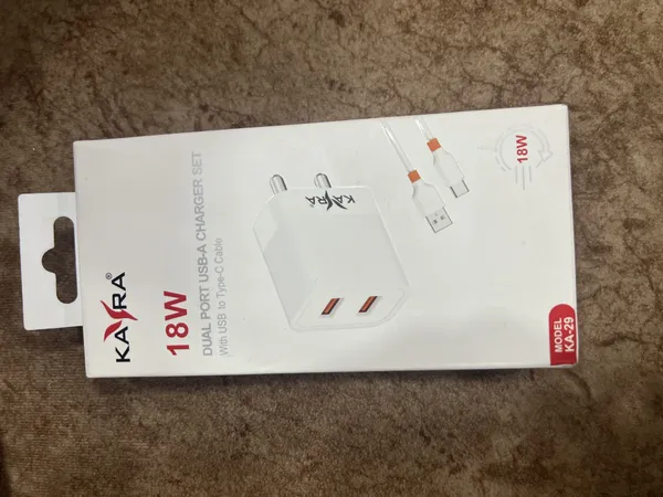 White_Wall_Charger_With_Usb_Charging_Cable