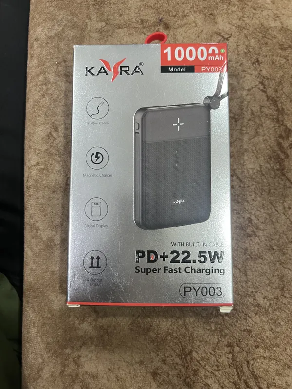 White_Power_Bank_With_Built_And_In_Lightning_Connector