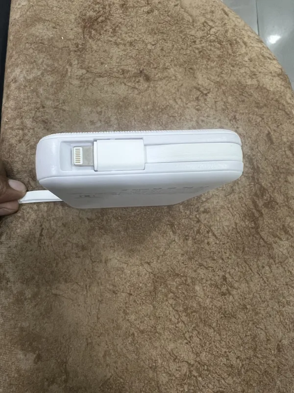White_Power_Bank_With_Built_And_In_Lightning_Connector