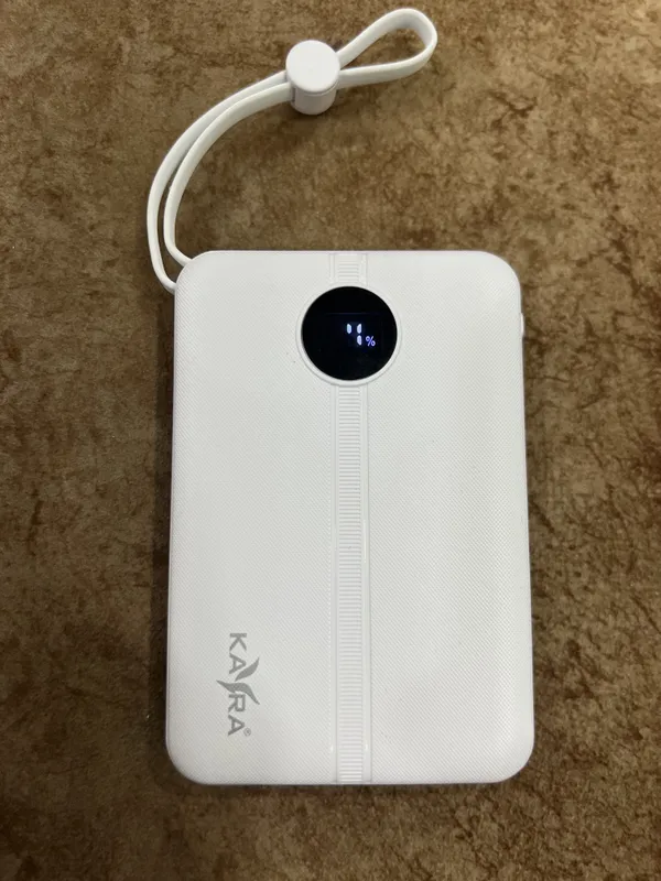 White_10000Mah_Power_Bank_With_Built_And_In_Lightning_Cable