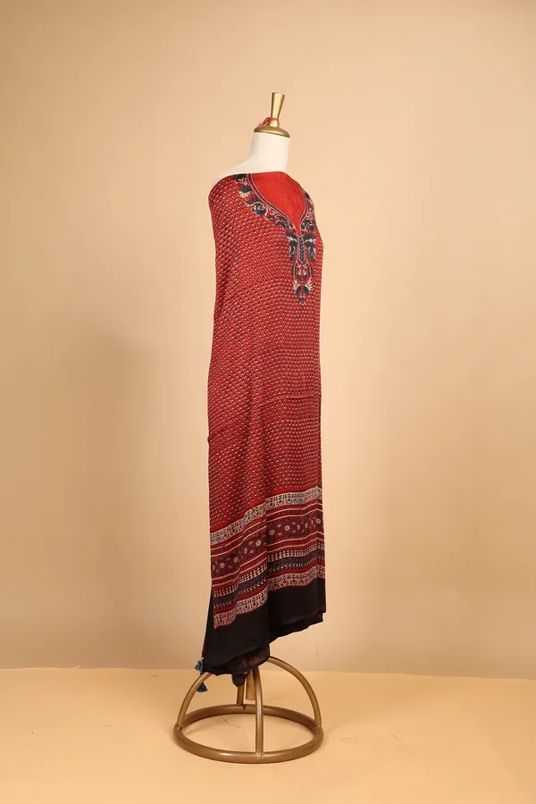 Red_Silk_Printed_Unstitched_Kaftan_For_Women