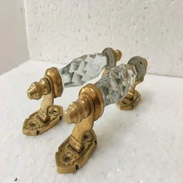 Brass_Crystal_Glass_Door_Handle_Internal_Autocorrection_Completion