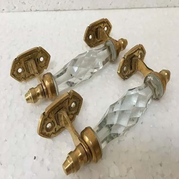 Brass_Crystal_Glass_Door_Handle_Internal_Autocorrection_Completion