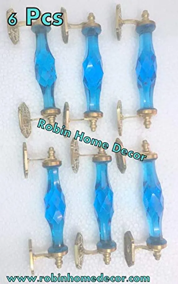 Glass_Door_Handle_With_Brass_Puller