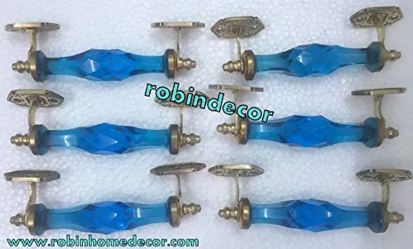 Glass_Door_Handle_With_Brass_Puller