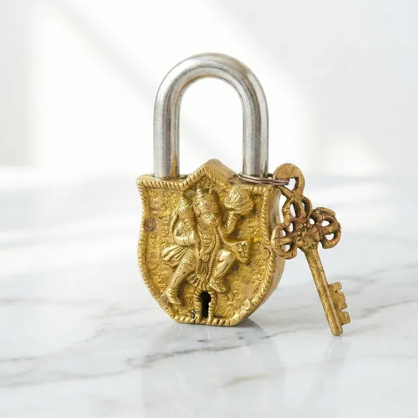 Brass_Padlock_With_Hanuman_Design