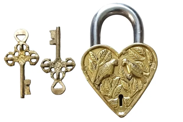 Heart_Shape_Padlock_With_Keys