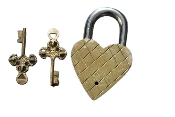 Brass_Padlock