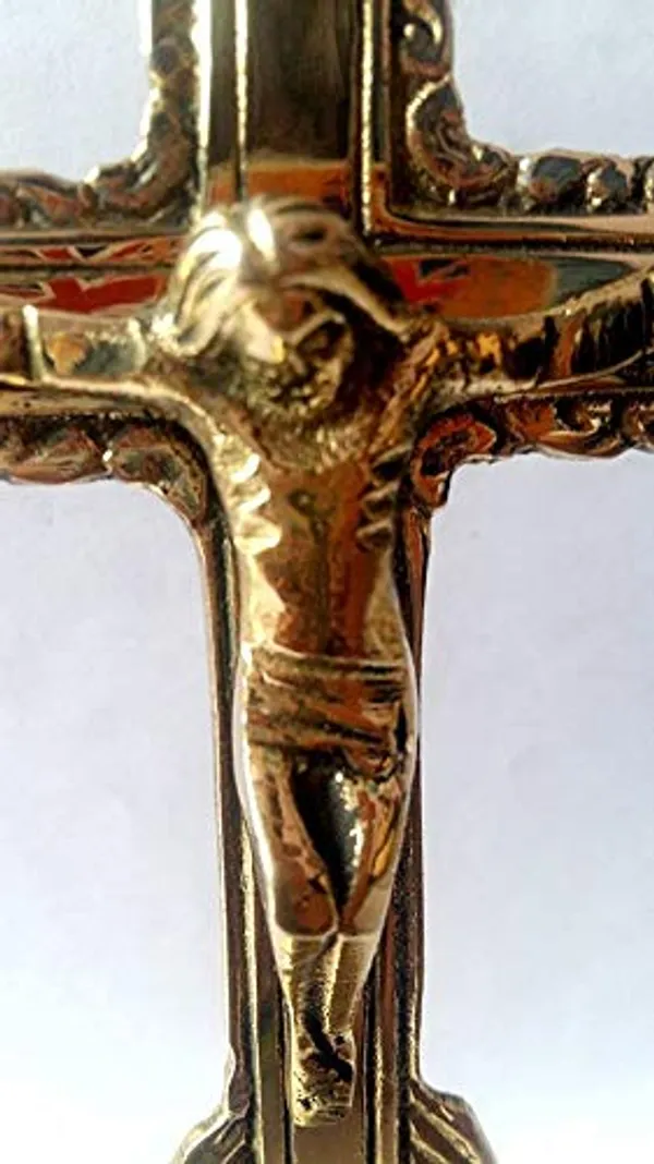 Brass_Jesus_Christ_Cross_Table_Showpiece