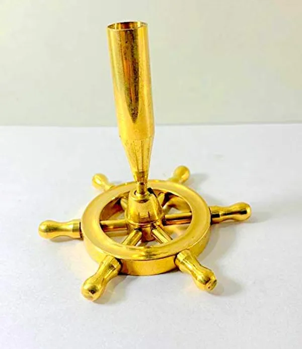 Brass_Nautical_Wheel_Pen_Holder
