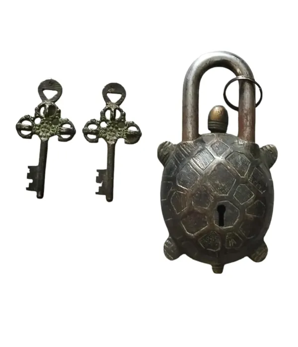 Antique_Finish_Tortoise_Padlock