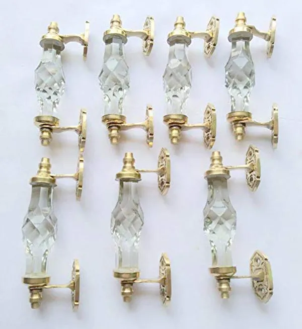 Glass_Door_Handle_With_Brass_Fitting