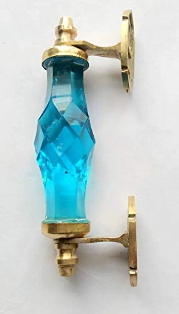 Glass_Door_Handle_With_Brass_Mounting