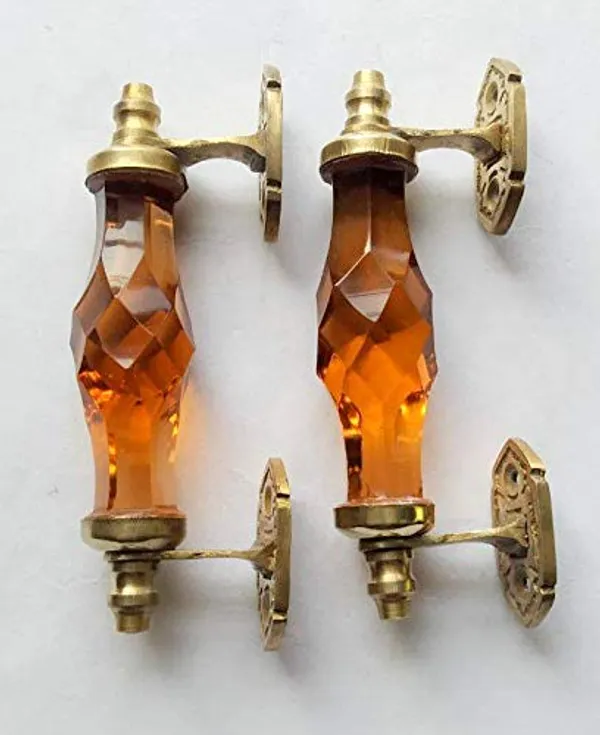 Crystal_Cut_Glass_Door_Handle_With_Brass_Fitting