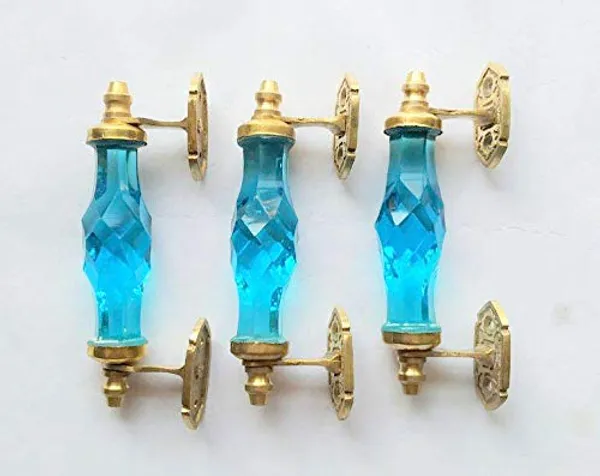 Glass_Door_Handle_With_Brass_Mounting