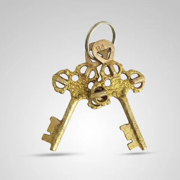 Brass_Ganesh_And_Lakshmi_Heart_Padlock_With_Keys