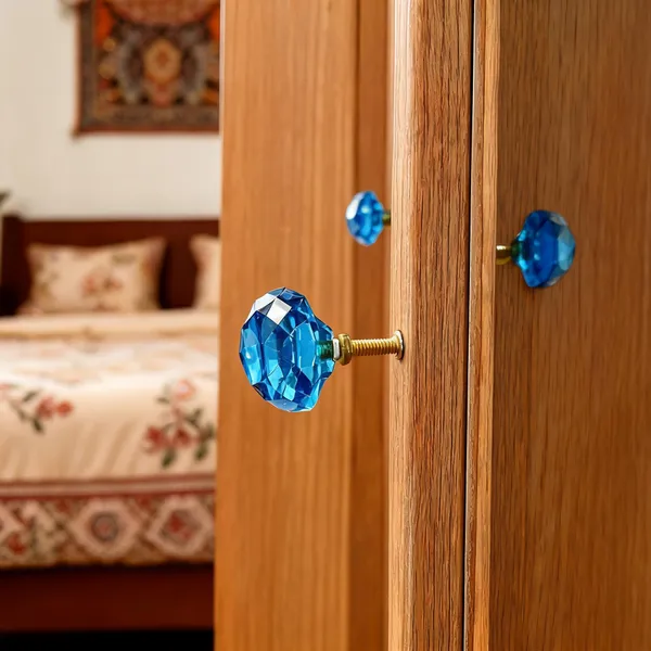 Glass_Door_Knob_With_Star_Center