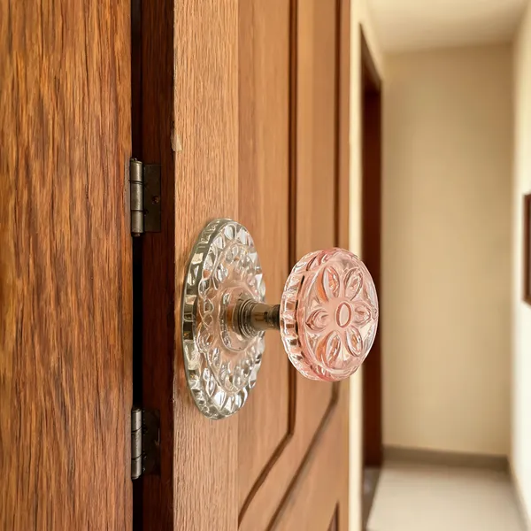 Glass_Door_Knob_With_Plate_Light_Brown
