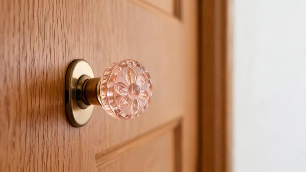 Glass_Door_Knob_With_Plate_Light_Brown