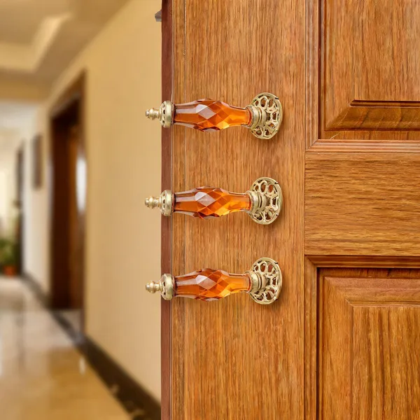 Crystal_Cut_Glass_Door_Handle_With_Brass_Fitting