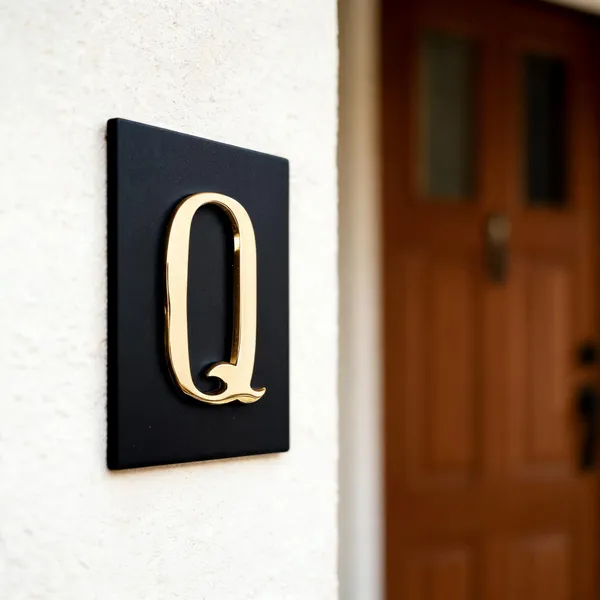 Brass_House_Letter_Q_For_Home_Decor