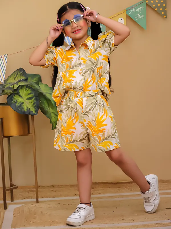 Yellow_Cotton_Floral_Print_Relaxed_Romper_For_Girls