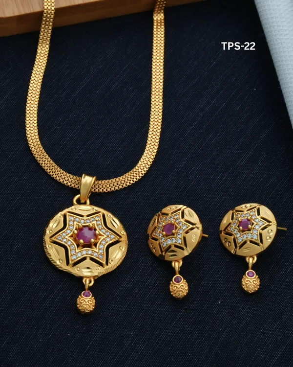 Gold_Tone_Red_Stone_Star_Motif_Necklace_And_Earrings_Set_For_Women