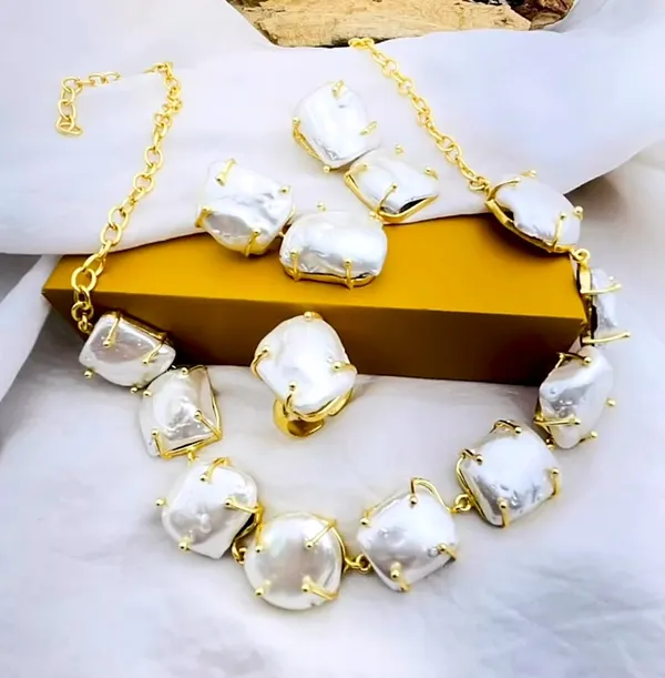 Gold_Plated_Brass_Baroque_Pearl_Necklace_Earrings_Ring_Set_For_Women