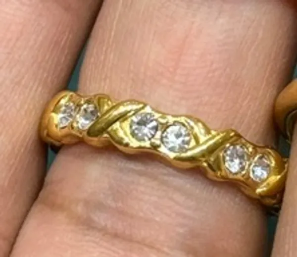 Gold_Stainless_Steel_Cz_Ring_For_Women