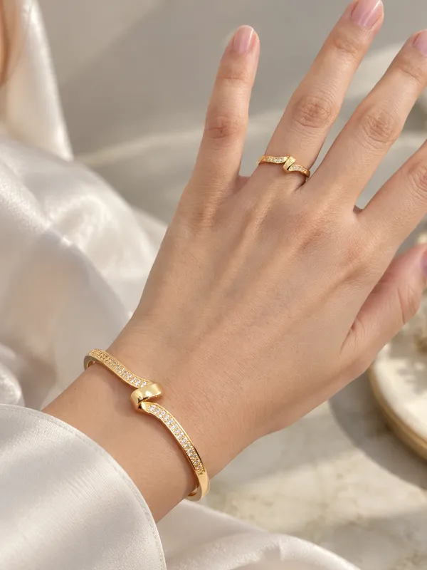 LOOPED_LUXE_–_Ring_&_Adjustable_Bangle_Set