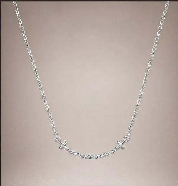Silver_Cz_Cross_Charm_Stone_Centrepiece_Necklace_For_Women