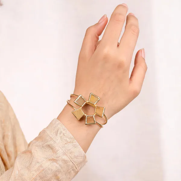 Gold_Yellow_Natural_Stone_Handmade_Brass_Bracelet_For_Women