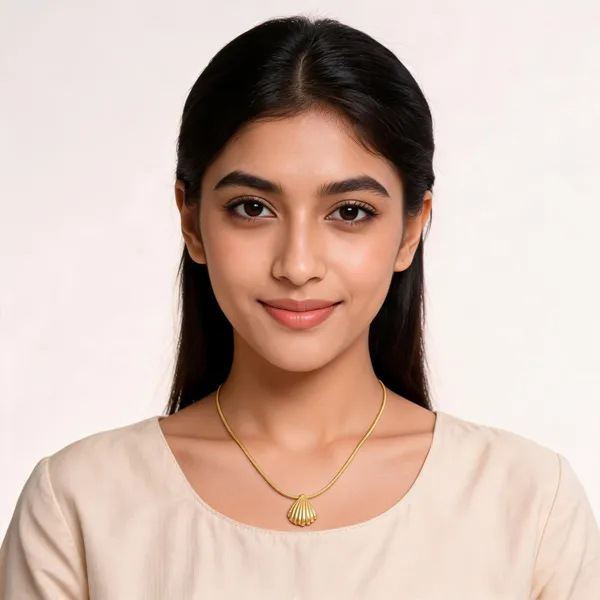 Gold_Steel_Shell_Pendant_Necklace_For_Women