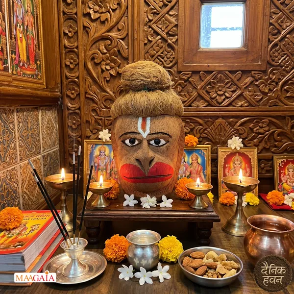 Hanuman_Wooden_Desk_Idol