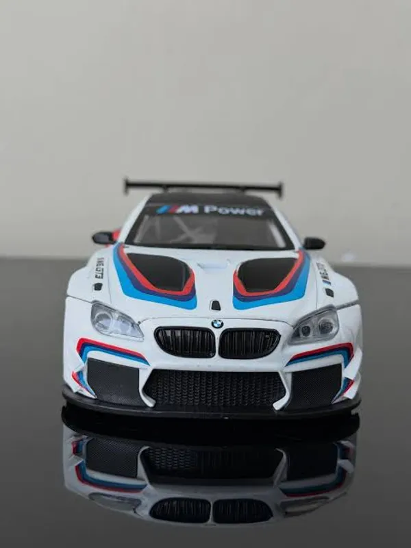 1:44_BMW_M6_GT3
