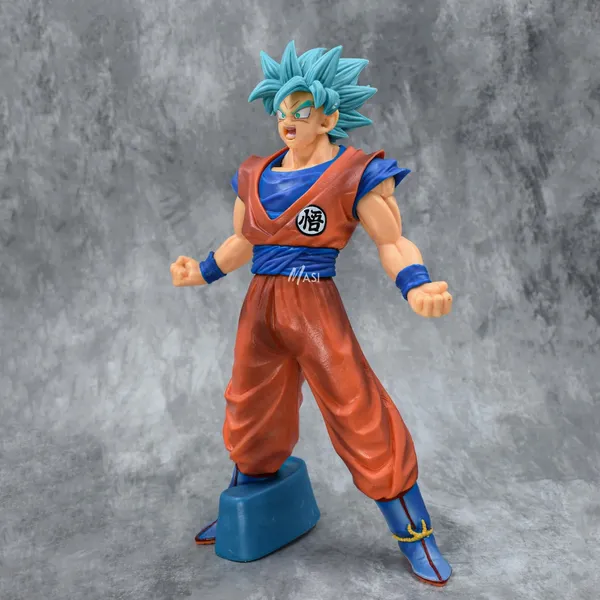 Dbz_Goku_standing_blue_hair
