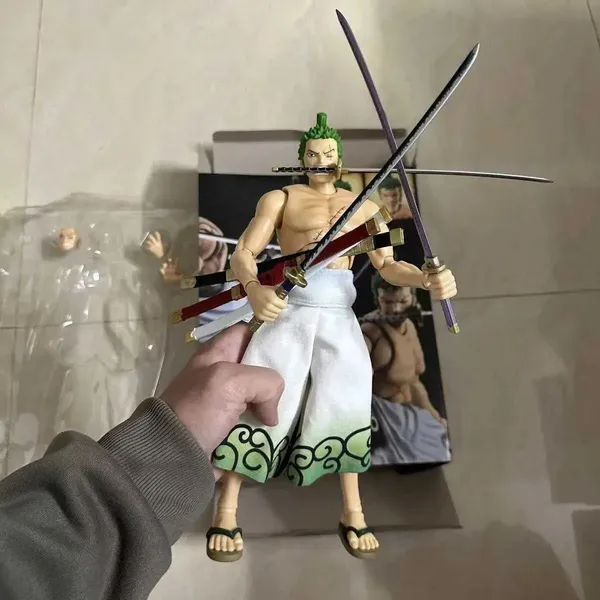 Zoro_30cm_Moveable_Figure_(Bilster+Box)